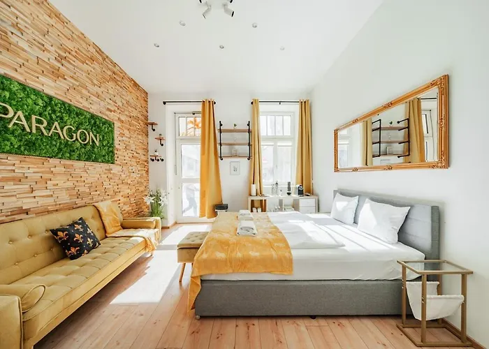 Classy Premium Apartment With Free Parking